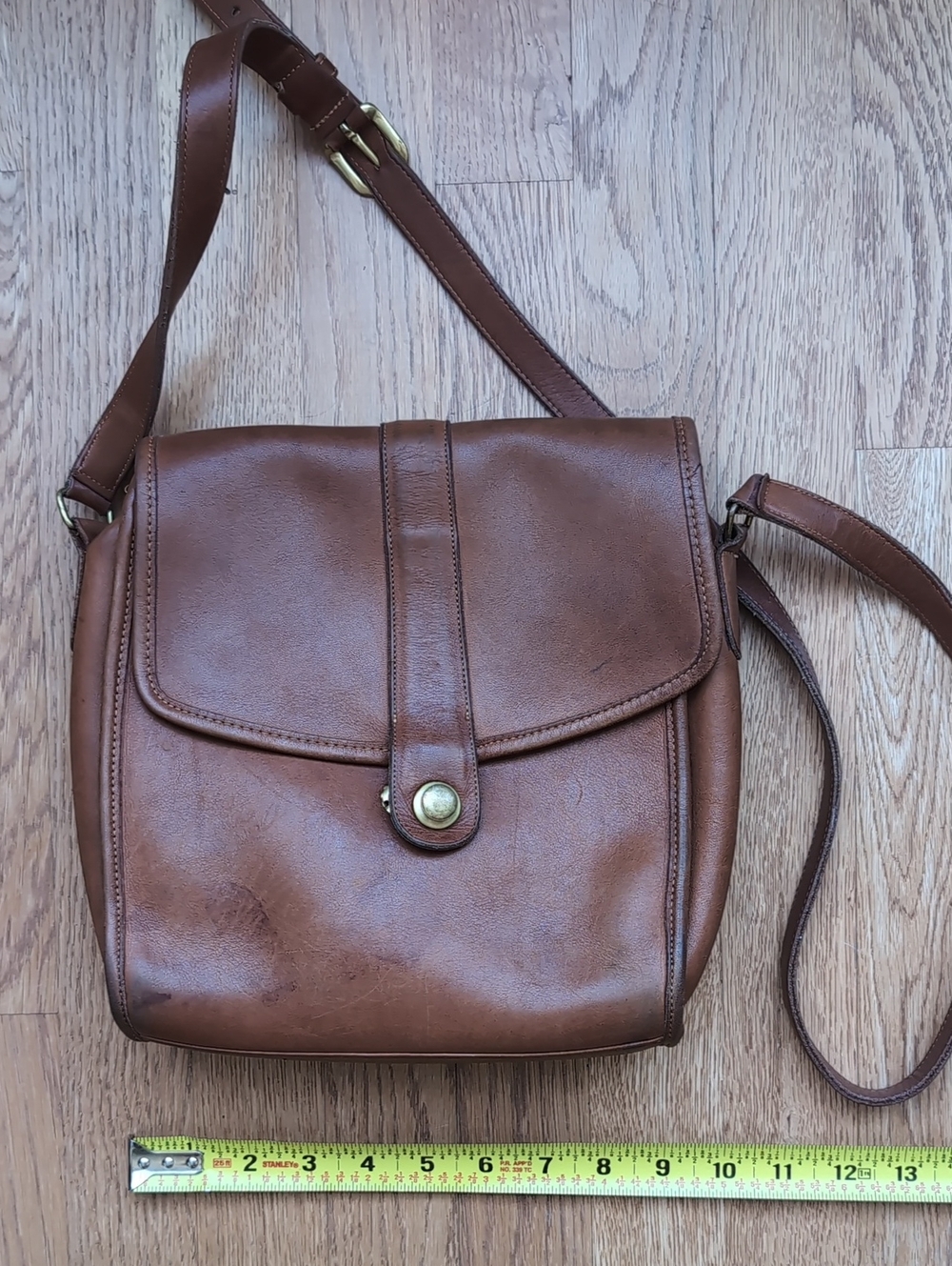Vintage Coach Scout Messenger, British Tan